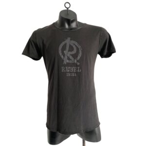 CAMISETA BÁSICA "REBEL IBIZA" negra
